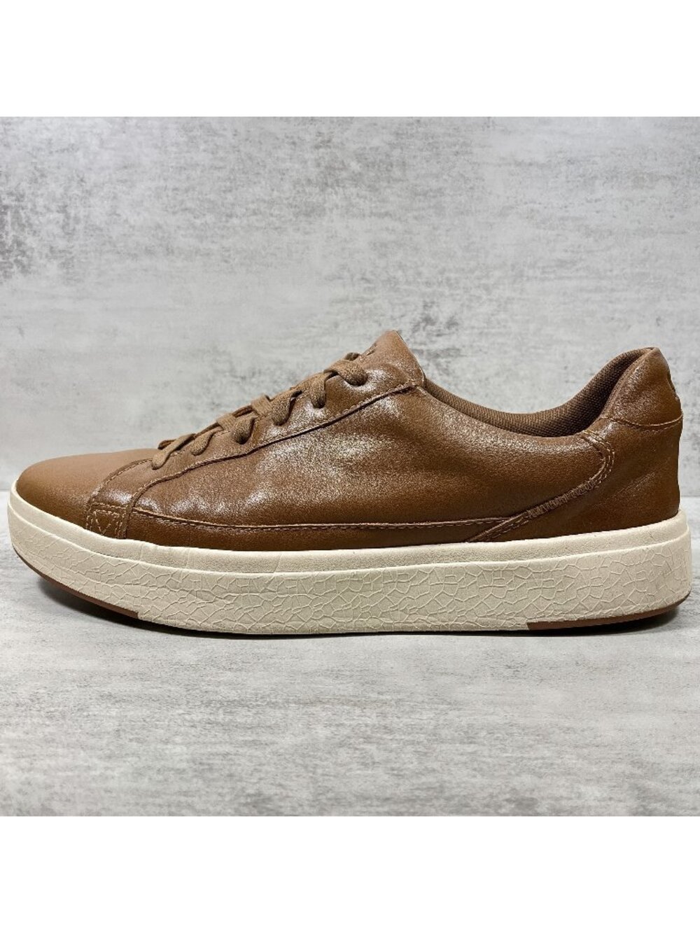 Kizik Vegas Leather Sneakers - Men's Size 11 - Brown